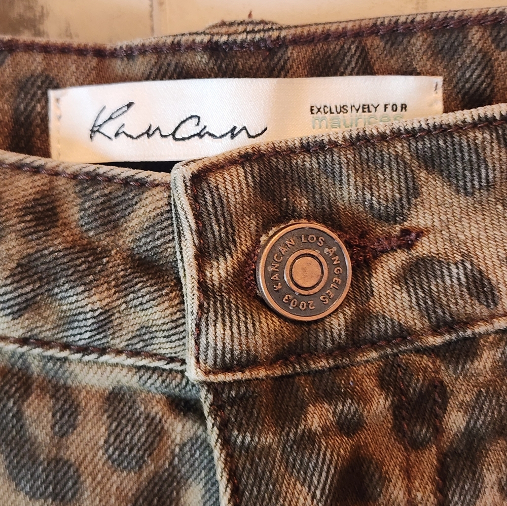 KanCan High Rise Leopard Jeans - Picture 6 of 11
